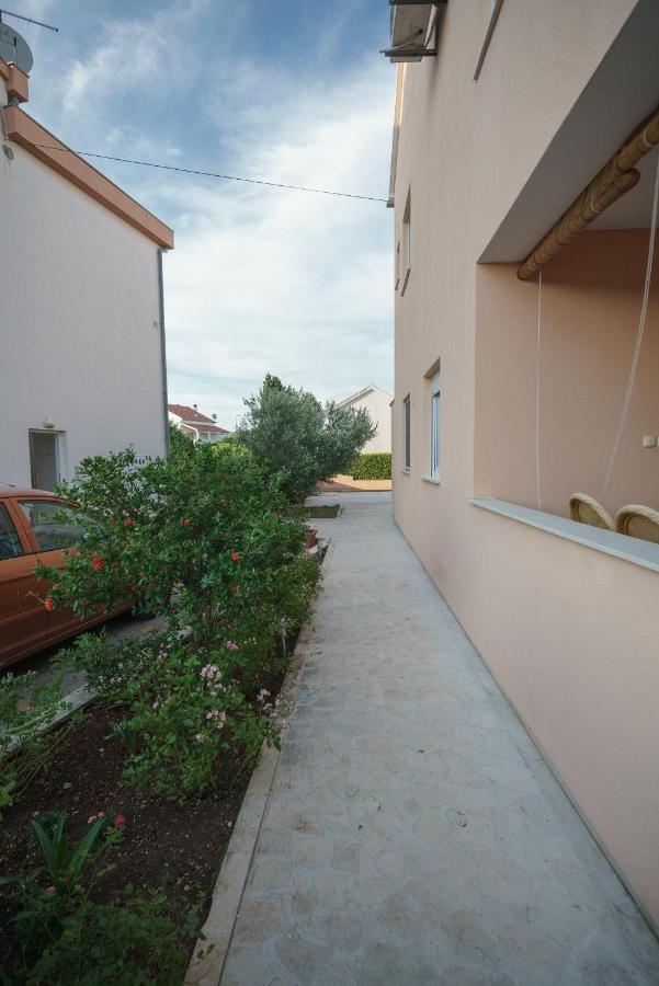 Apartmani Nedoklan Срима Екстер'єр фото